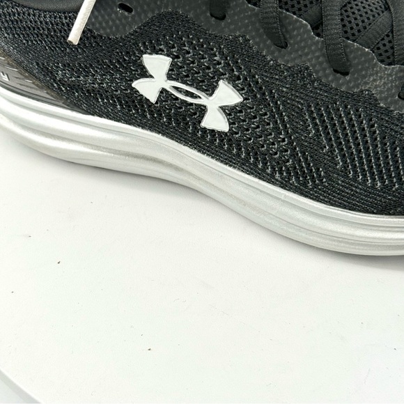 Under Armour Deluxe Black Sneakers - Picture 7 of 8